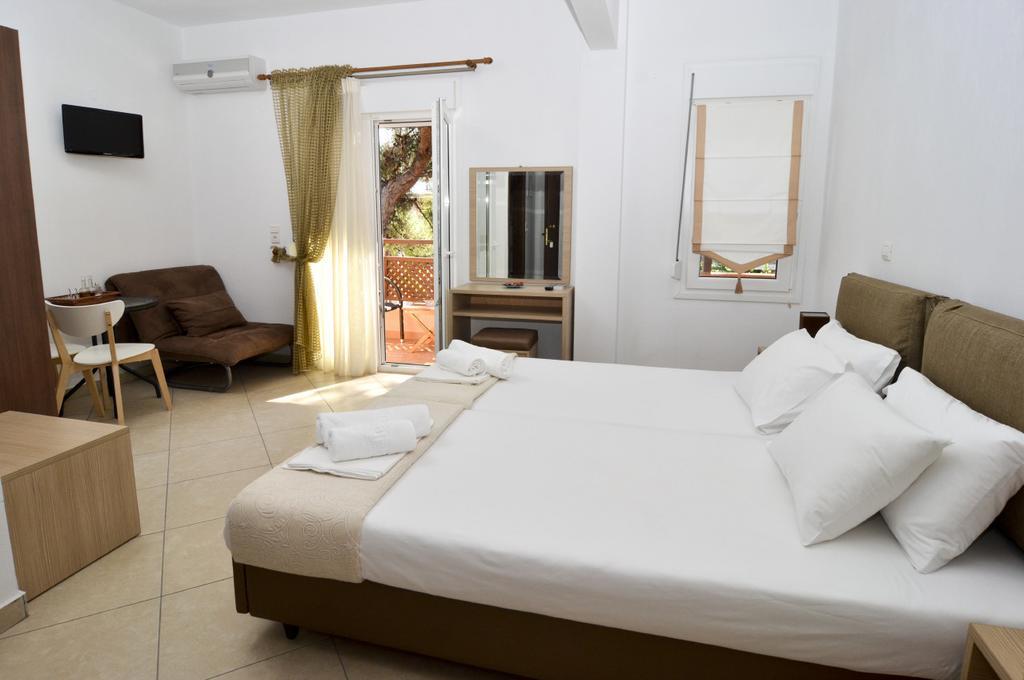 Inanthi Apartment Potos Room photo
